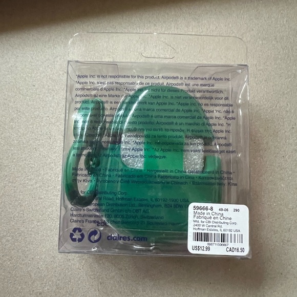 AirPods avocado case - Picture 3 of 3